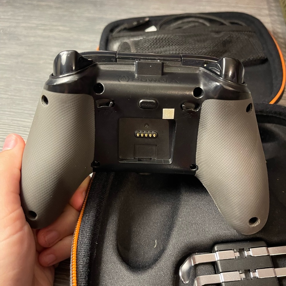 X-Box controller - Picture 3 of 7